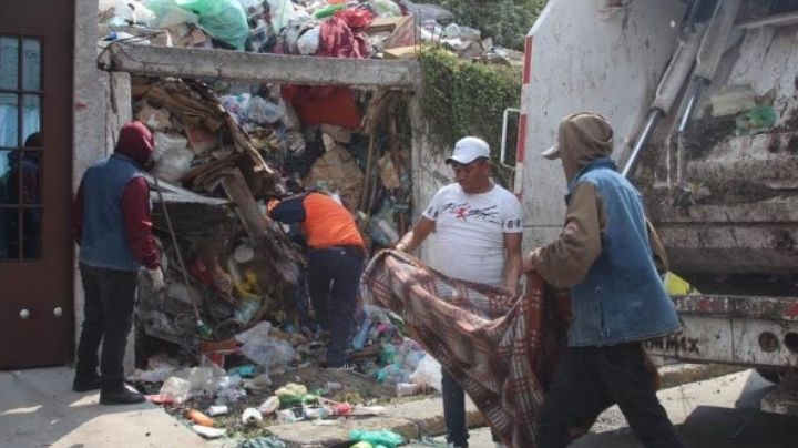 Acumuló toneladas de basura en su casa tras perder su trabajo como maestro de la UNAM