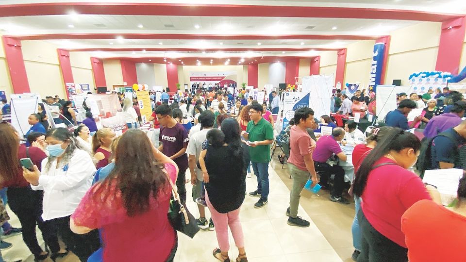 Lleno total registró la Feria del Empleo, realizada por el Servicio Nacional del Empleo en Nuevo Laredo.