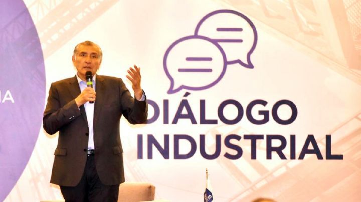 “Berrinche político”, campaña contra libros de texto gratuitos, acusa Adán Augusto López Hernández