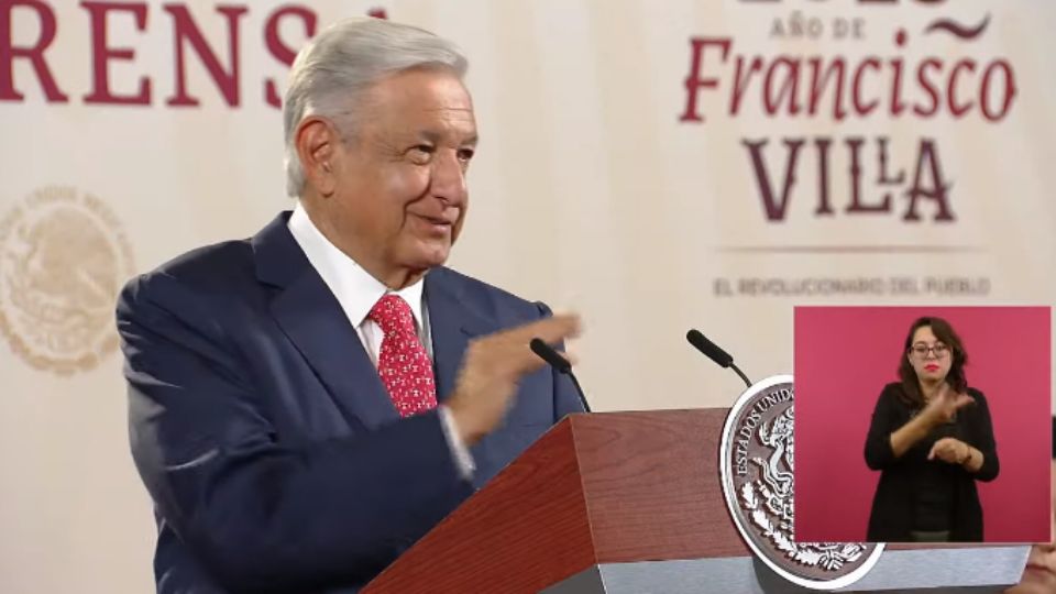 El presidente mexicano recalcó la devaluación de la moneda nacional en pasados sexenios