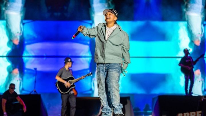 Abuchean a Yahritza y Su Esencia en el Festival Arre | VIDEO