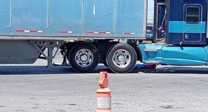 Muere niña atropellada por tráiler; acababa de salir de clases