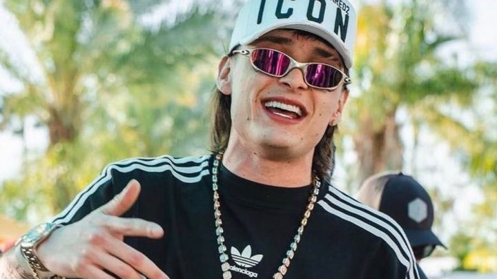 Lanzan supuesta amenaza contra Peso Pluma en Tijuana | FOTO