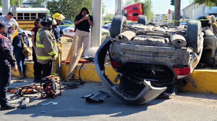 Integrante de las Fuerzas Armadas, joven aplastado por su carro en Bulevar Colosio