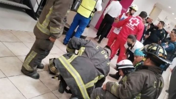 Se desploma elevador de centro comercial; muere una abuelita prensada