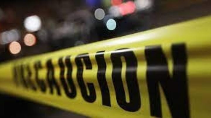 Destroza y abandona su camioneta luego de perder el control en la Carretera Aeropuerto