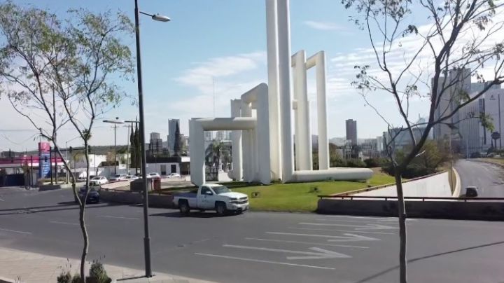 Lo acribillan a balazos en estacionamiento de Carl's Jr.