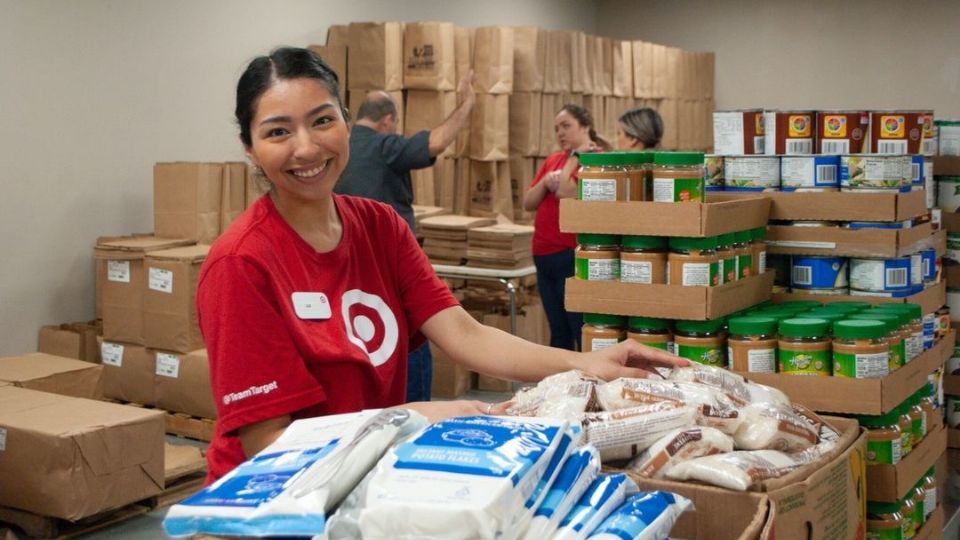 South Texas Food Bank, cubre 8 condados alrededor de Laredo