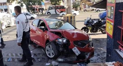 Niño pierde sus brazos tras ser atropellado por un auto; comía tacos en puesto callejero