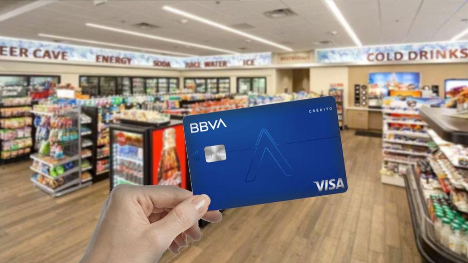 Estas son las comisiones que cobra BBVA por el uso de su tarjeta