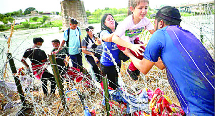 Demandan a Texas por ley inhumana