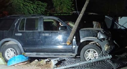 Joven se 'enfiesta' en la colonia Hipódromo, luego choca cerca y tumba poste de Telmex