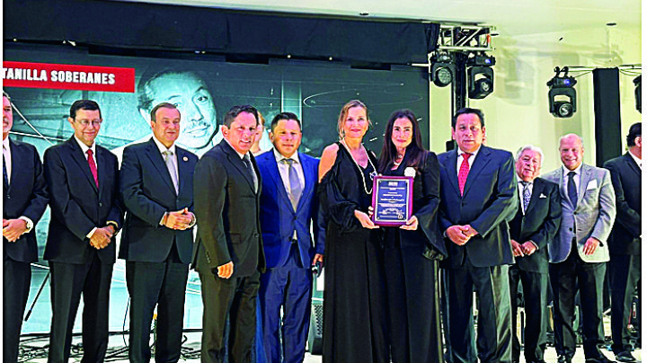 Anuncia inversiones en logística durante 50 aniversario de Censecar