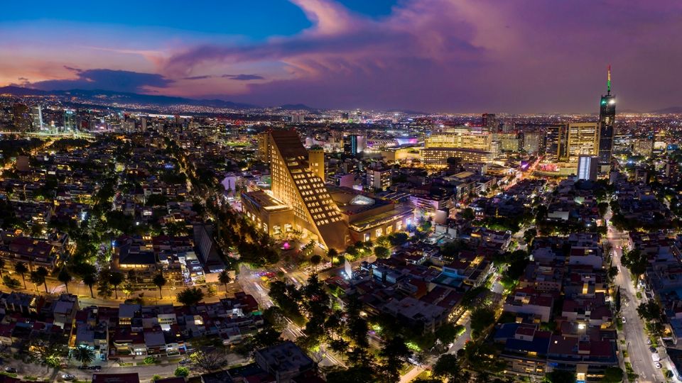 El encanto de la calle más cara de México.