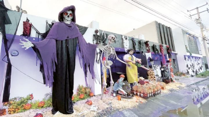 Se 'llena de miedo' la colonia Viveros con espeluznantes decoraciones de Halloween
