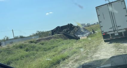 Está cerrada la circulación en la carretera libre Nuevo Laredo-Monterrey; ¿qué ocurrió?