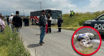 Familia en motocicleta muere tras ser embestida por autobús; iba camino a la escuela | VIDEO