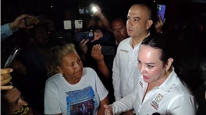 Carmen Lilia Canturosas dialoga con manifestantes; retirarán bloqueo del Puente III