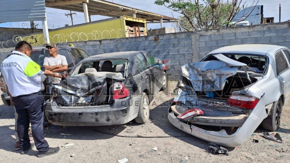 El conductor de un automóvil golpeó a otro mientras circulaba a exceso de velocidad y bajo los influjos del alcohol