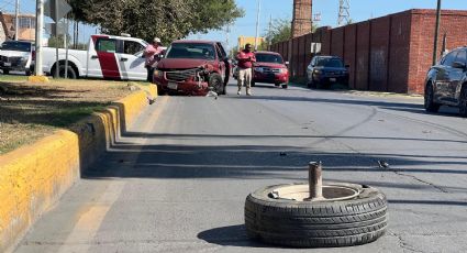 Abuelita y sus nietos chocan en la colonia Hidalgo; se asustó porque le pitaron