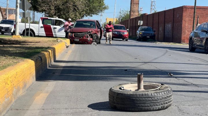 Abuelita y sus nietos chocan en la colonia Hidalgo; se asustó porque le pitaron