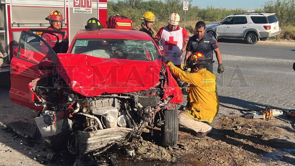 Gracias a las llamadas “Quijadas de la Vida”, bomberos de la ciudad lograron rescatar al hombre accidentado