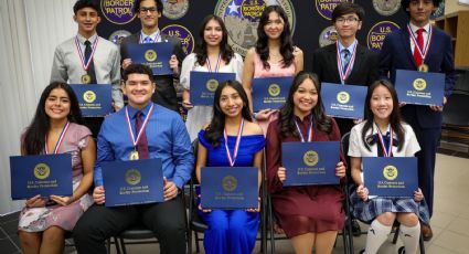 Reconocen a 11 jóvenes por su servicio a la comunidad en Laredo