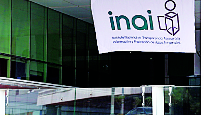 Exponen corrupcion en el INAI
