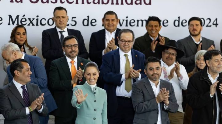 Claudia Sheinbaum firma acuerdo nacional por el derecho humano al agua