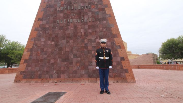 Vuelve el 'Soldado Enamorado' a Nuevo Laredo; busca al amor de su vida en su cumpleaños 60