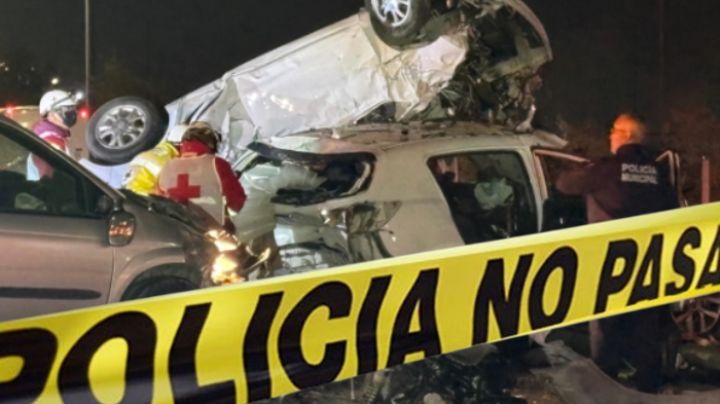 Brutal accidente cobra la vida de 3 personas; tardaron 5 horas en rescatar a los fallecidos