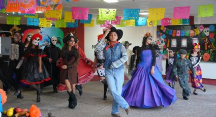 Refuerzan tradiciones con presentación artística en Casa de la Cultura Viveros