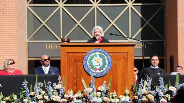 El Centro de Justicia de Webb rinde homenaje a Judith Zaffirini al nombrar su edificio en su honor