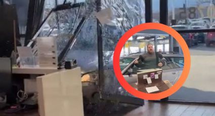 Cliente estrella su camioneta contra concesionario; pedía un reembolso | VIDEO