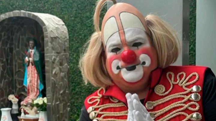 Regalito, de los Payasónicos, estrella su camioneta en la autopista Nuevo Laredo-Monterrey