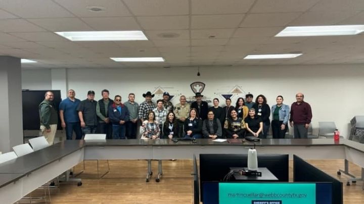 Ofrecen charla de cómo actuar en caso de enfrentar a tiradores activos en Laredo