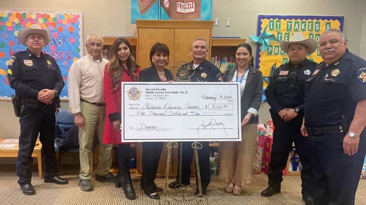 Alguaciles reunieron fondos para ayudar al Centro de la Defensa del Niño de Laredo