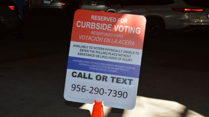 Instalan sistema de 'drive thru' para que personas con discapacidades puedan votar