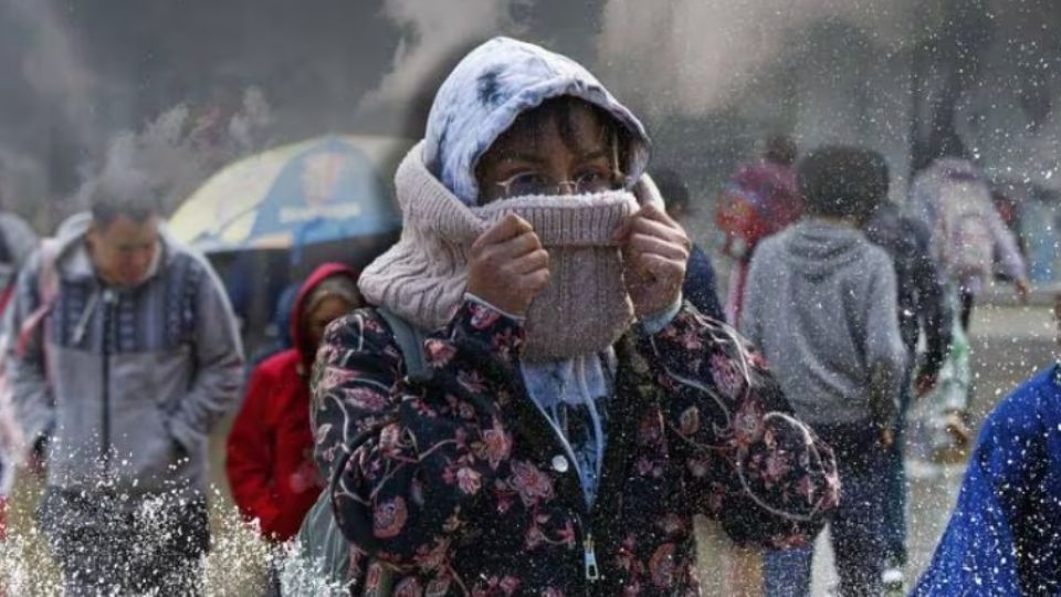 El nuevo sistema que llegará a México, provoca en el territorio bajas temperaturas, lluvias aisladas e incluso fuertes vientos en ciertas partes de México