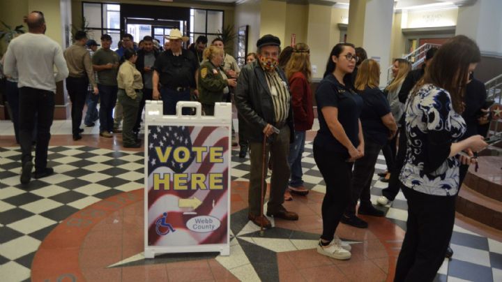 Así se vivió el primer día de votaciones anticipadas en Laredo, Texas
