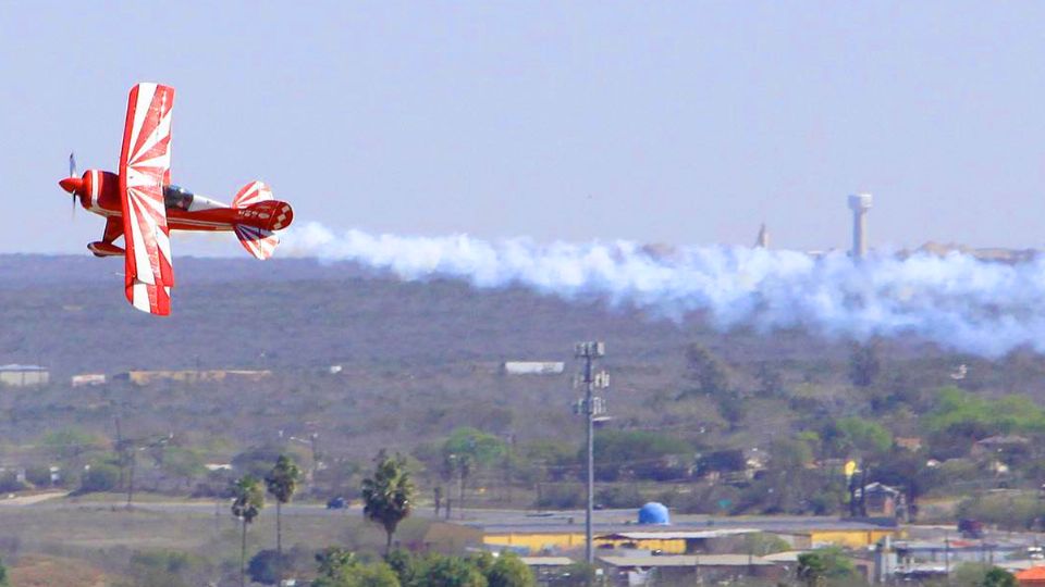 WBCA presenta el show aereo más esperado del año en Laredo