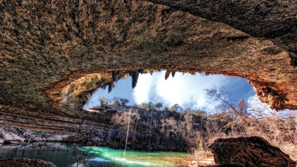 Hamilton Pool, una de las atracciones naturales de Dripping Springs, Texas