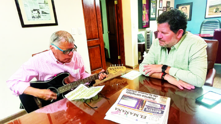 Jorge Arturo Castañeda le canta a El Mañana de Nuevo Laredo