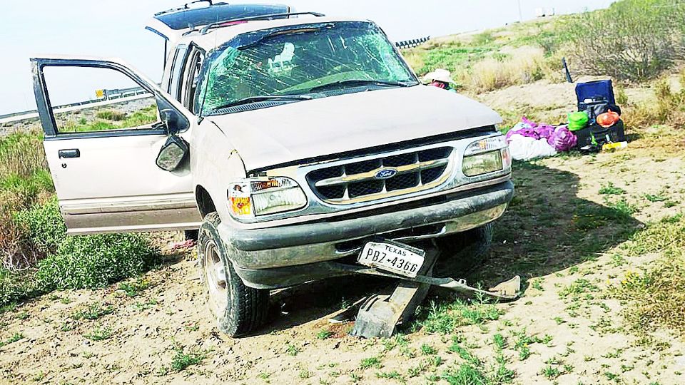 La camioneta quedó sumamente dañada en el accidente