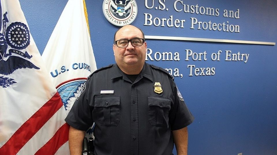 Andrés Guerra, Director del Puerto de Roma, Texas, informó de casi 82 libras de cocaína aseguradas el pasado viernes 23, en esa frontera con Miguel Alemán, Tamaulipas.