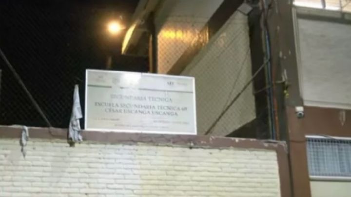 Muere niño en secundaria tras caer; compañero asegura que nadie lo ayudó