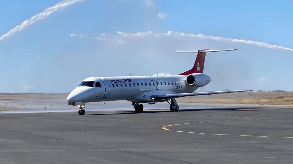 Este sábado aterrizó el primer avión de Mexicana de Aviación.