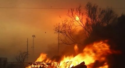 Incendio forestal en Texas es el peor de toda su historia; sigue sin control | VIDEO