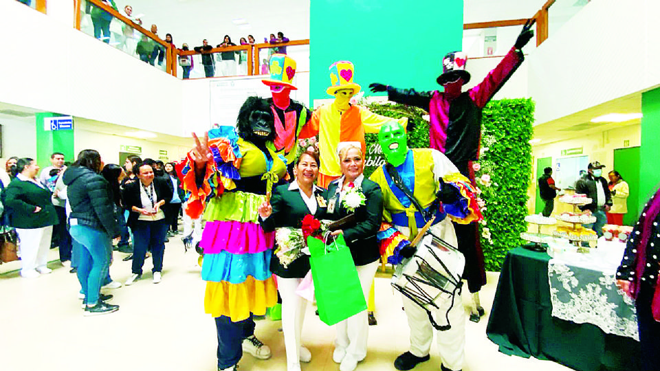 Los años de trabajo arduo y confiable de esta enfermera, fueron agradecidos por familiares y conocidos de una manera más que especial