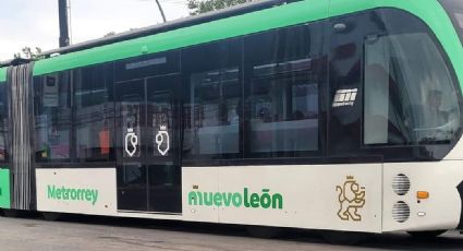 Sorprende tren eléctrico circulando por calles de Monterrey I FOTOS